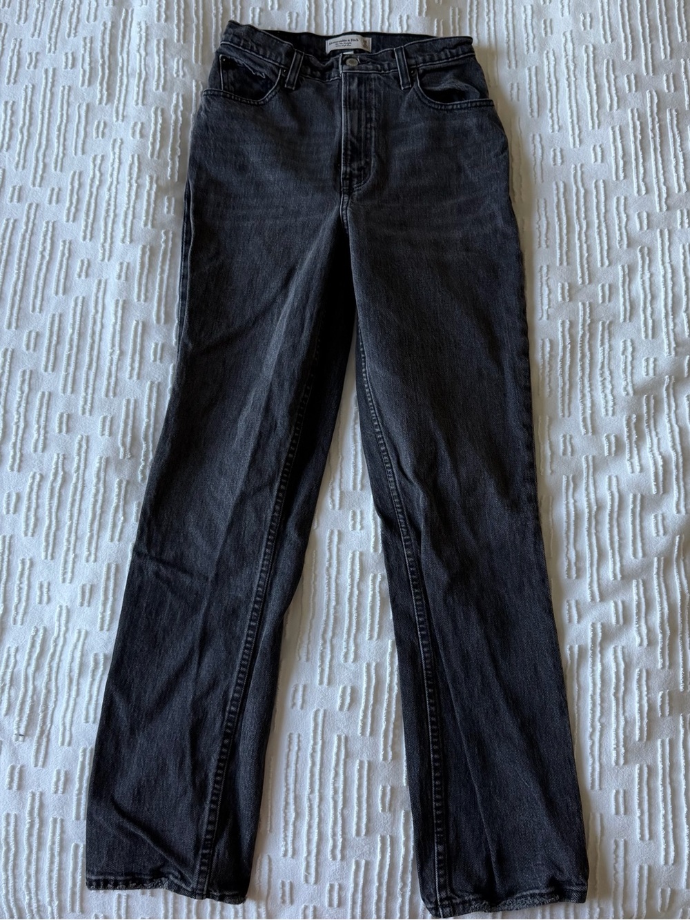 Abercrombie & Fitch Curve Love 90s Straight Jean in Black